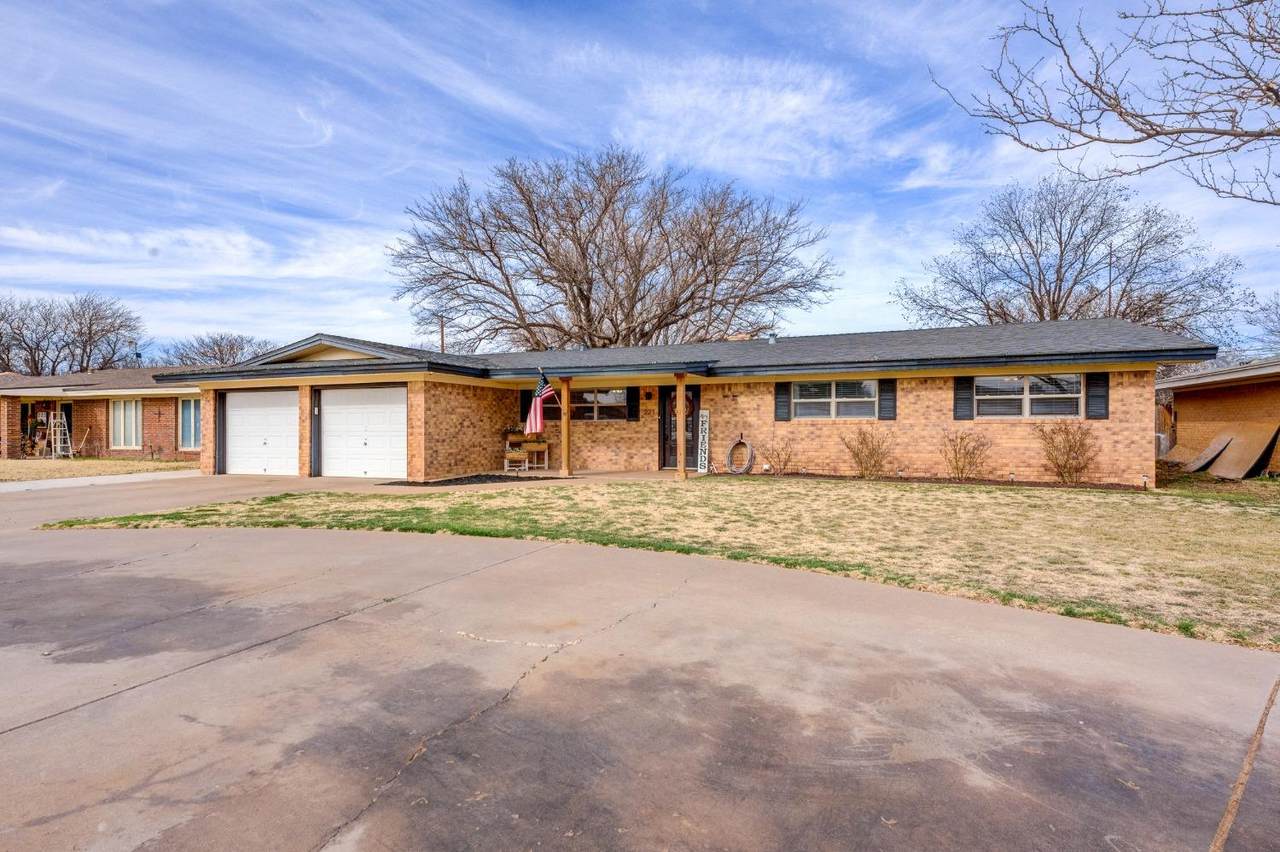 221 Redwood Lane - Photo 1