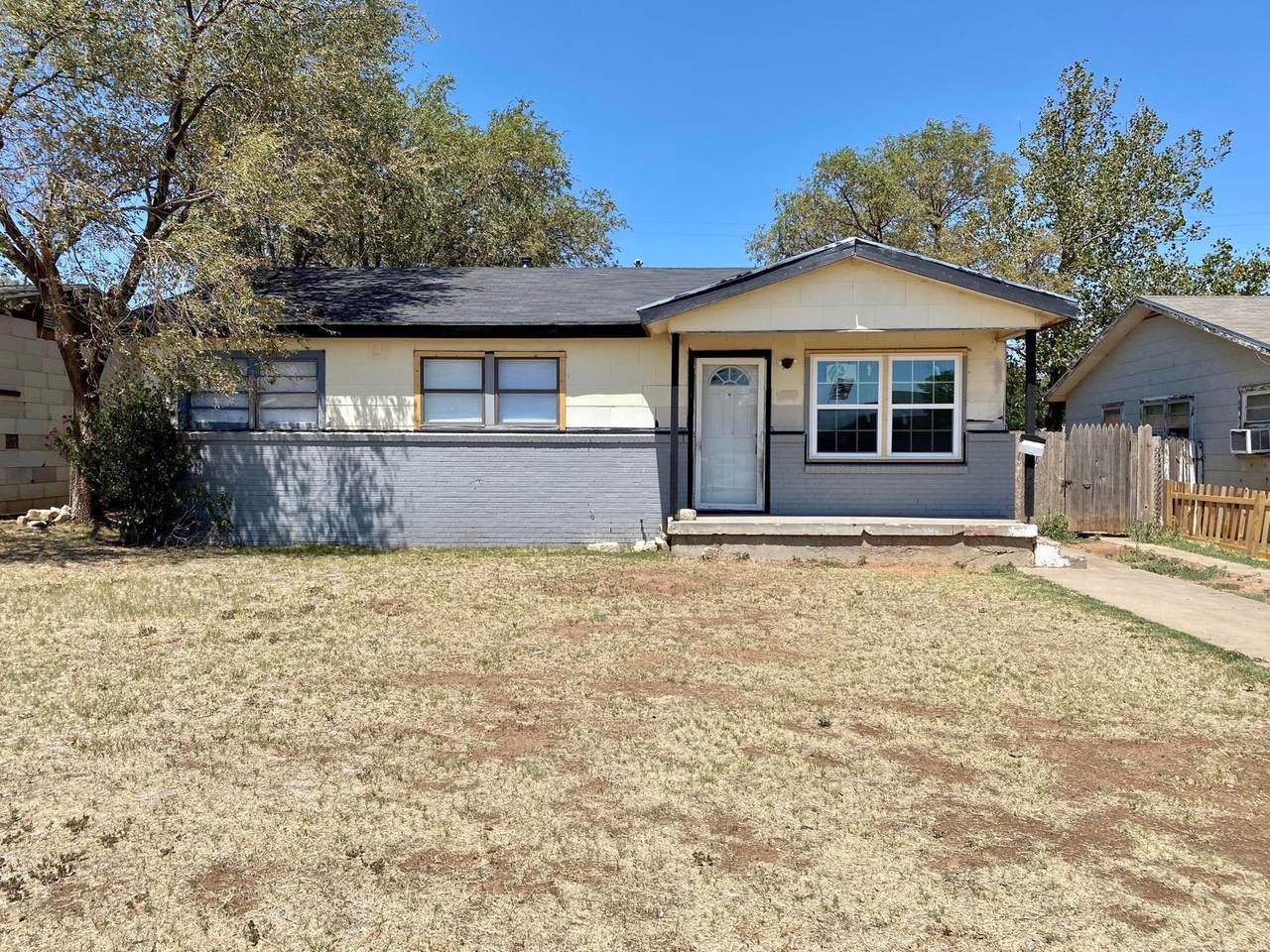 5420 Ave A - Photo 1