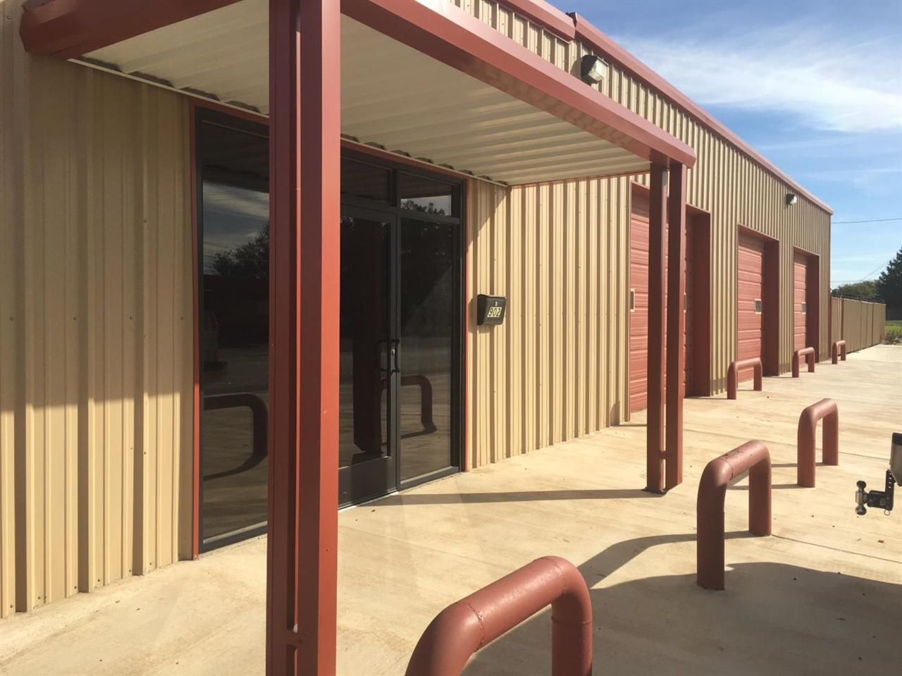 900 Lubbock Road - Photo 1