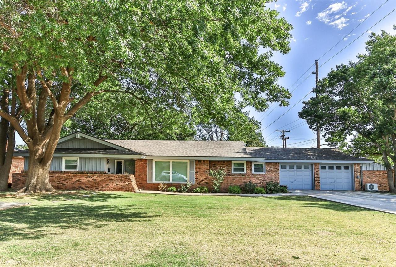 4402 14th Street - Photo 1