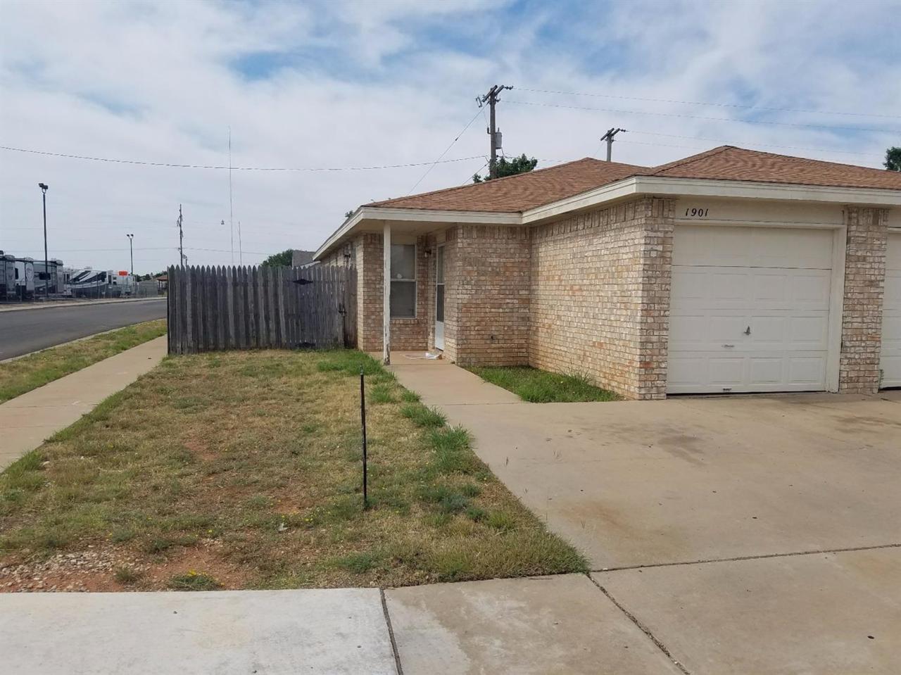 1901 Loop 289 - Photo 1
