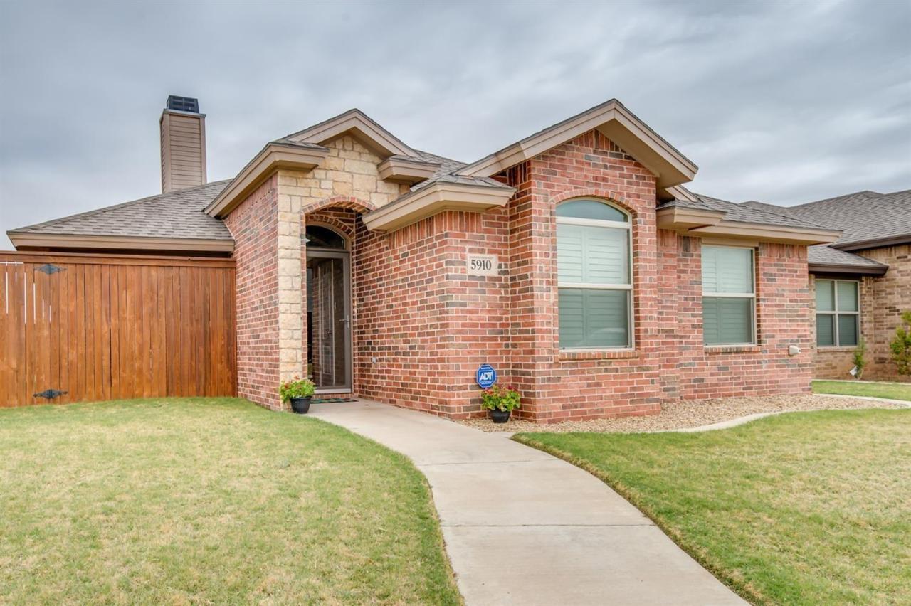 5910 104th Street - Photo 1
