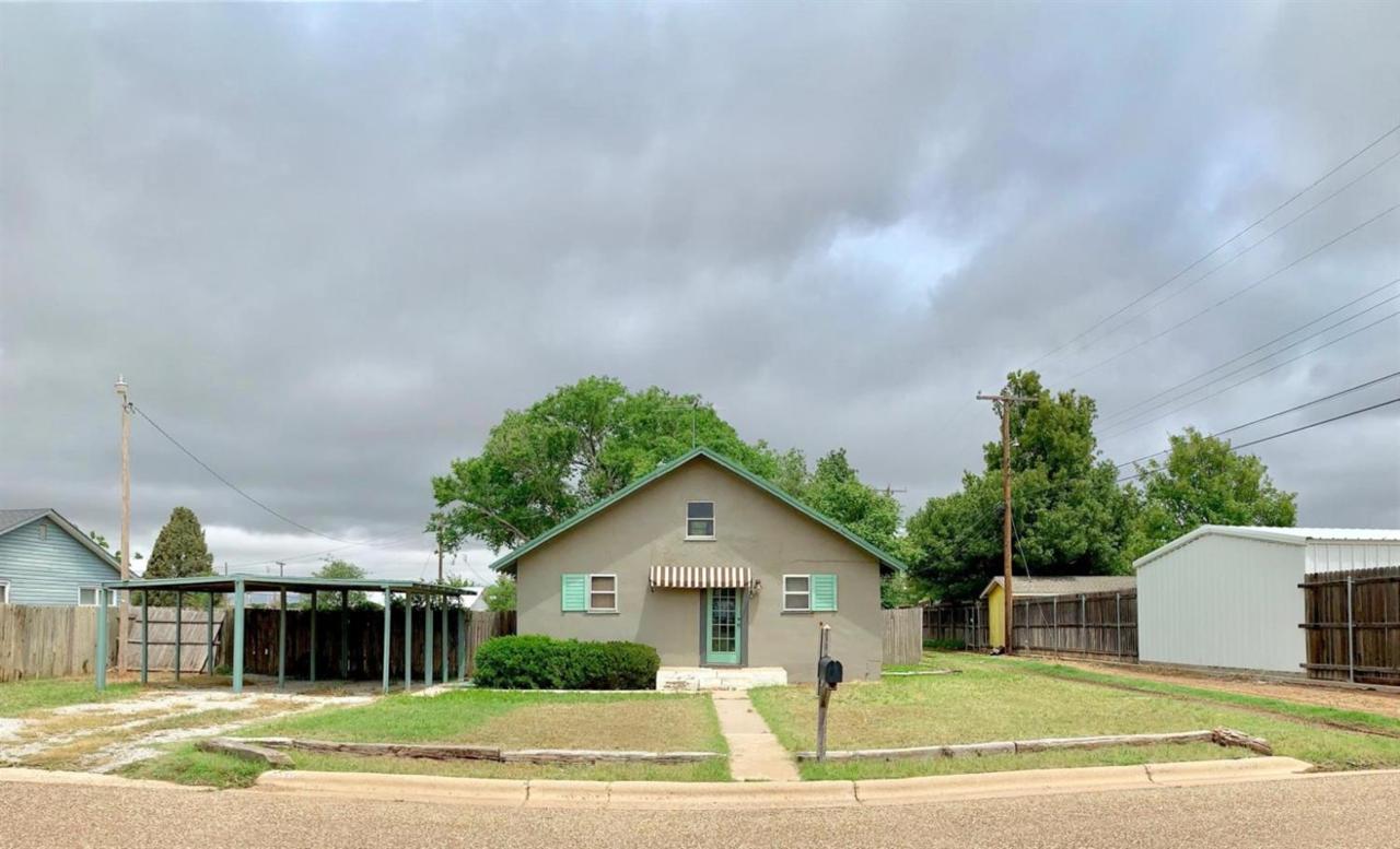 708 4th Street - Photo 1