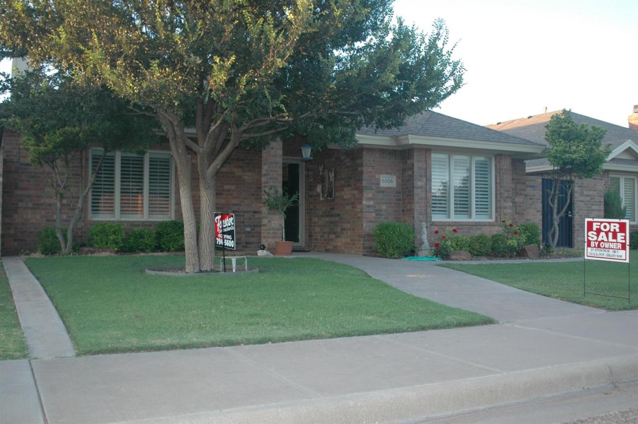 6006 101st Street - Photo 1