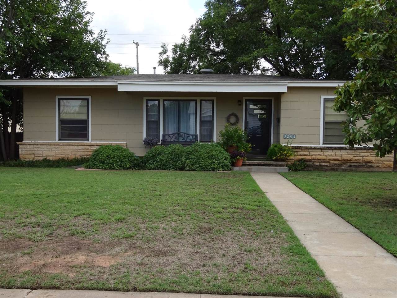 3201 33rd Street - Photo 1