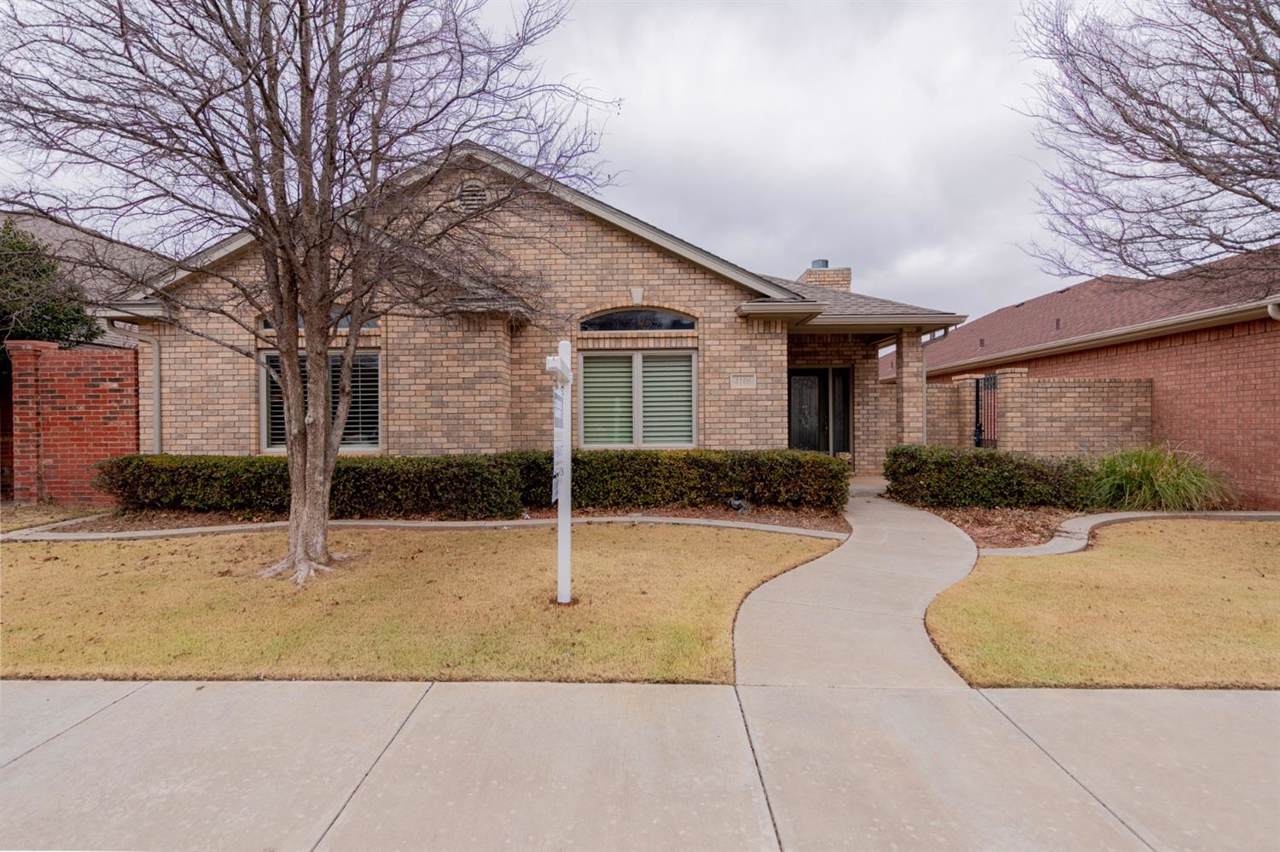 4106 101st Street - Photo 1