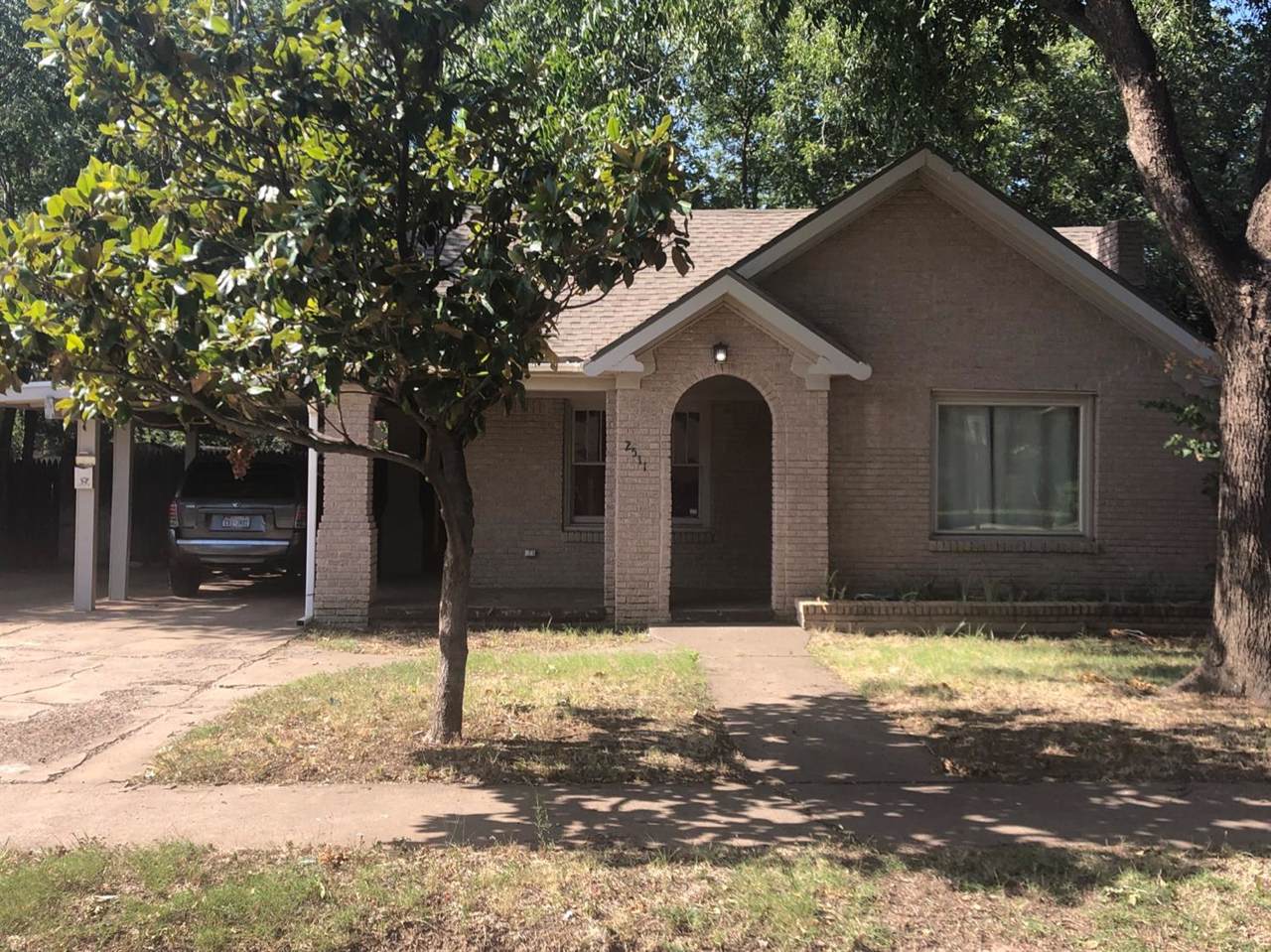 2511 26th Street - Photo 1