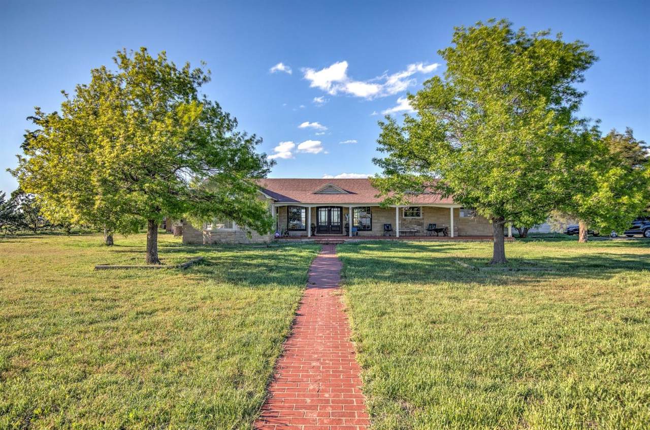 2791 Farm Road 28 - Photo 1