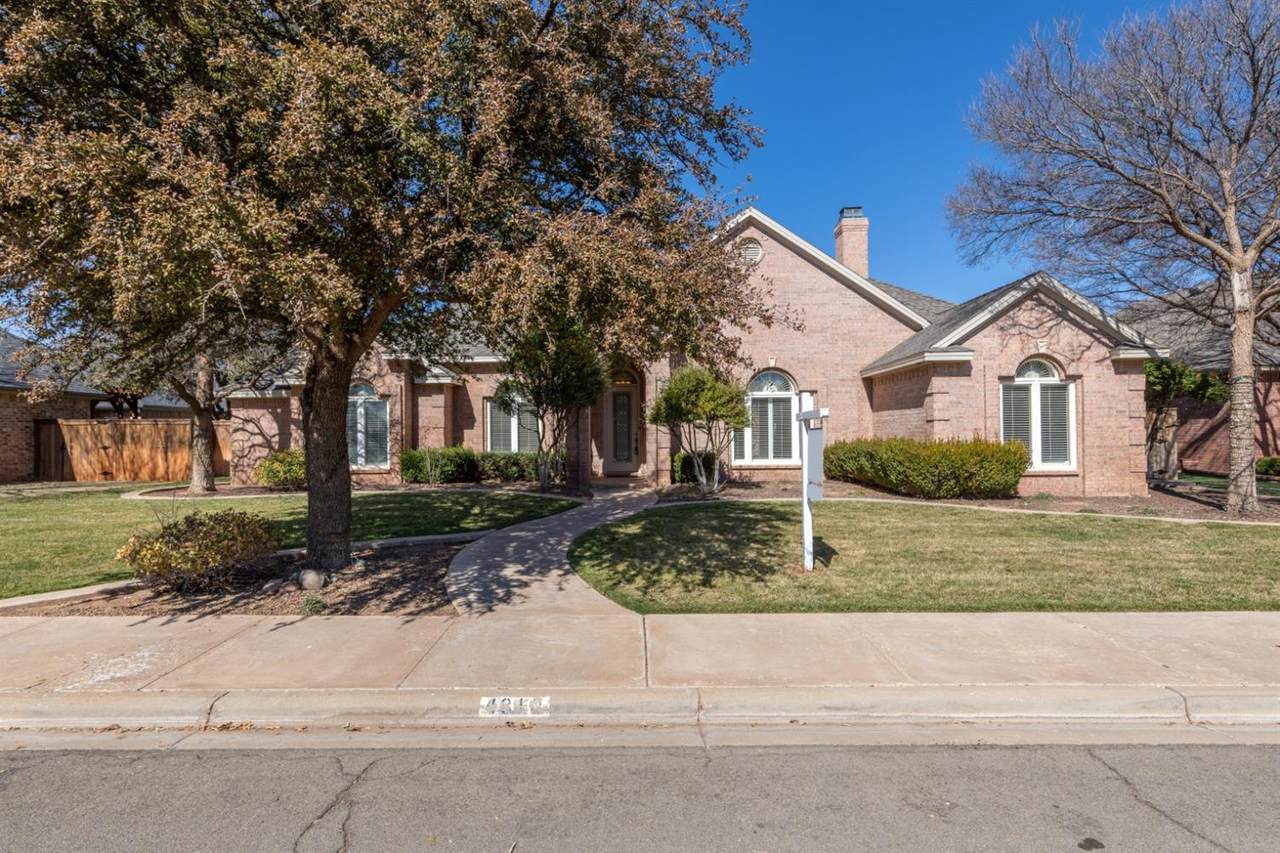 4810 100th Street - Photo 1