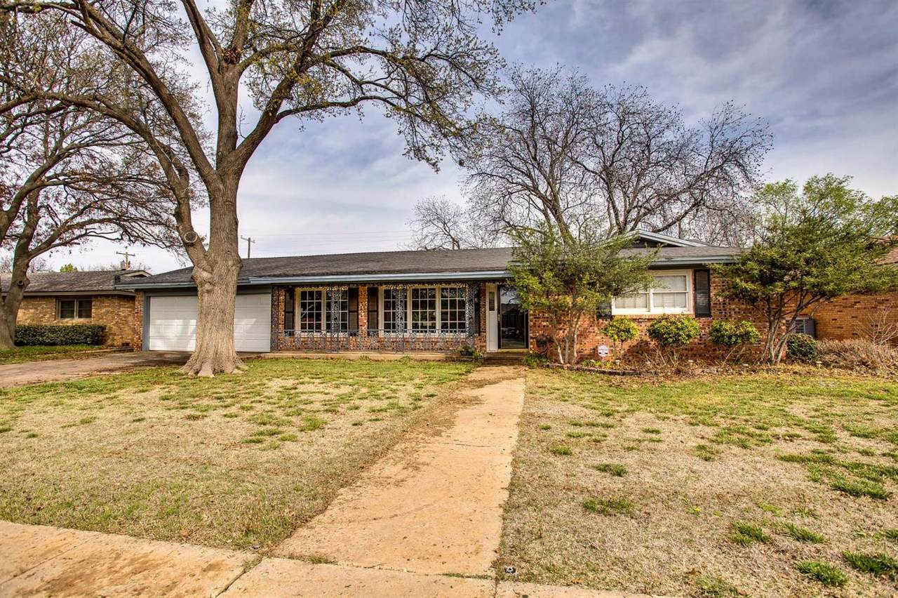 3008 59th Street - Photo 1
