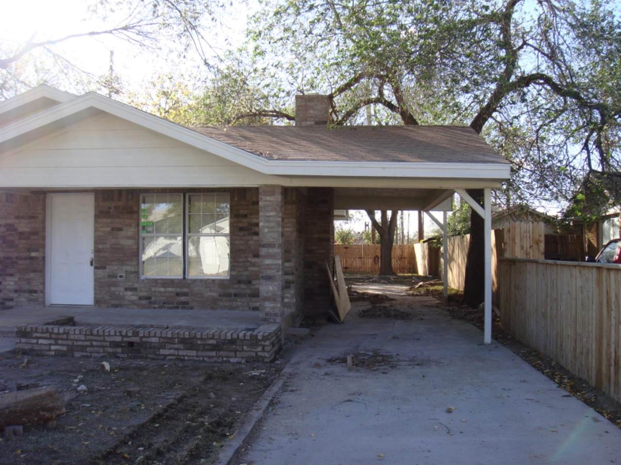 1712 Ave O - Photo 1 1712 Ave O - Photo 1