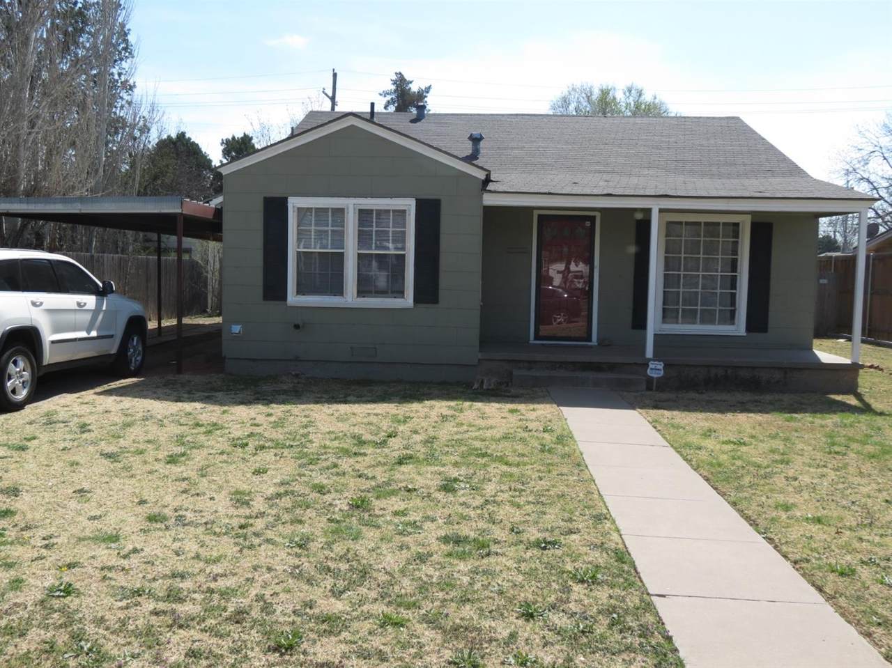 2609 32nd Street - Photo 1