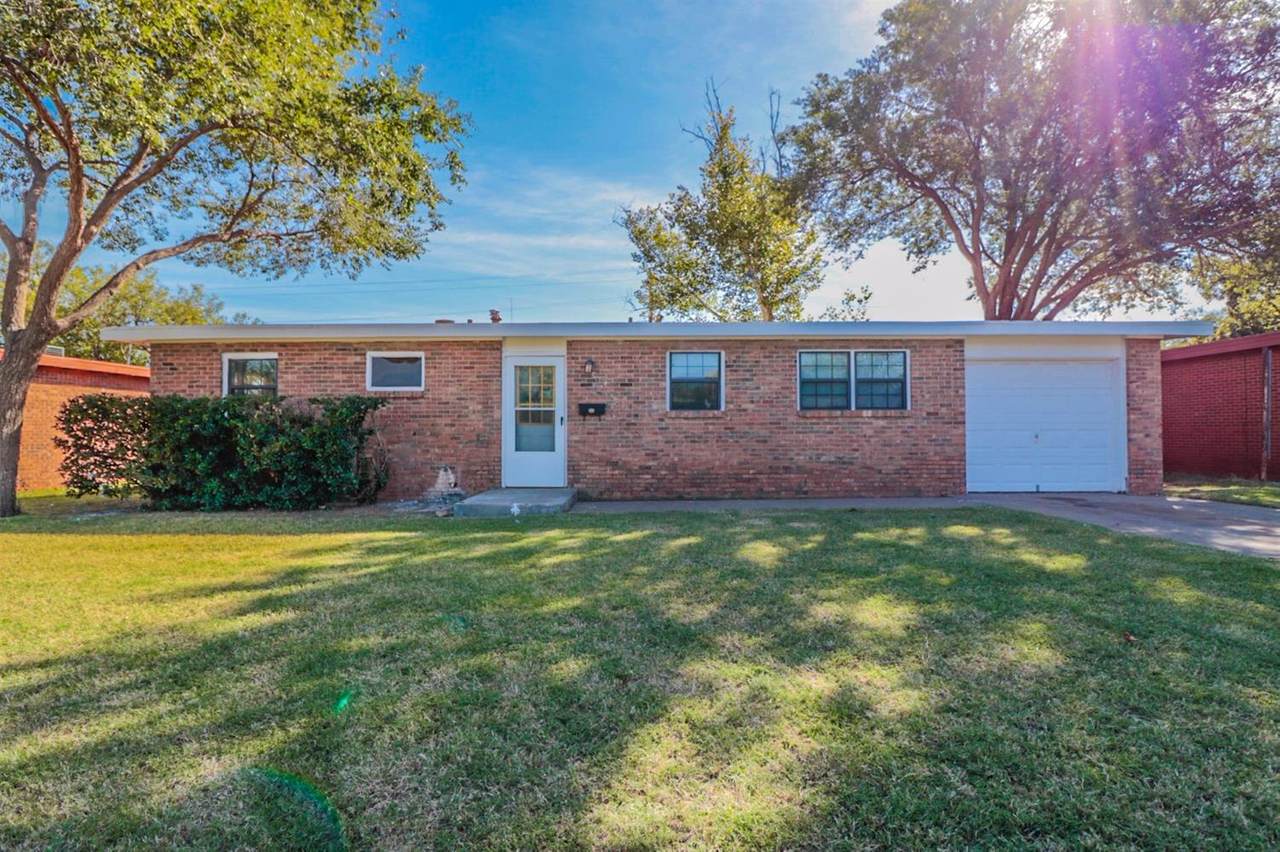 2513 62nd Street - Photo 1