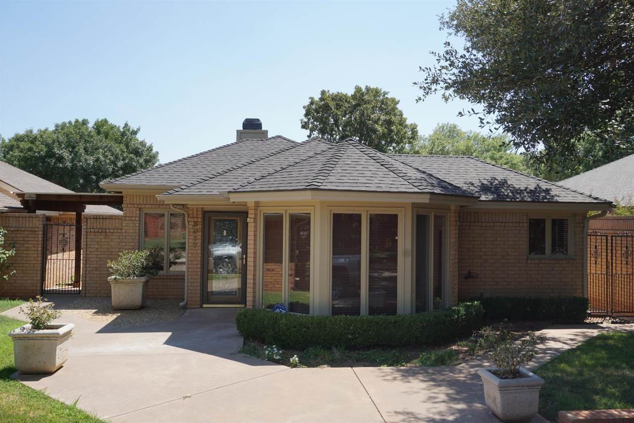 3917 86th Street - Photo 1