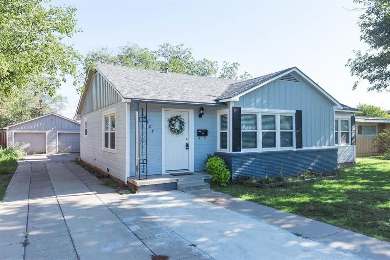 2404 33rd Street - Photo 1