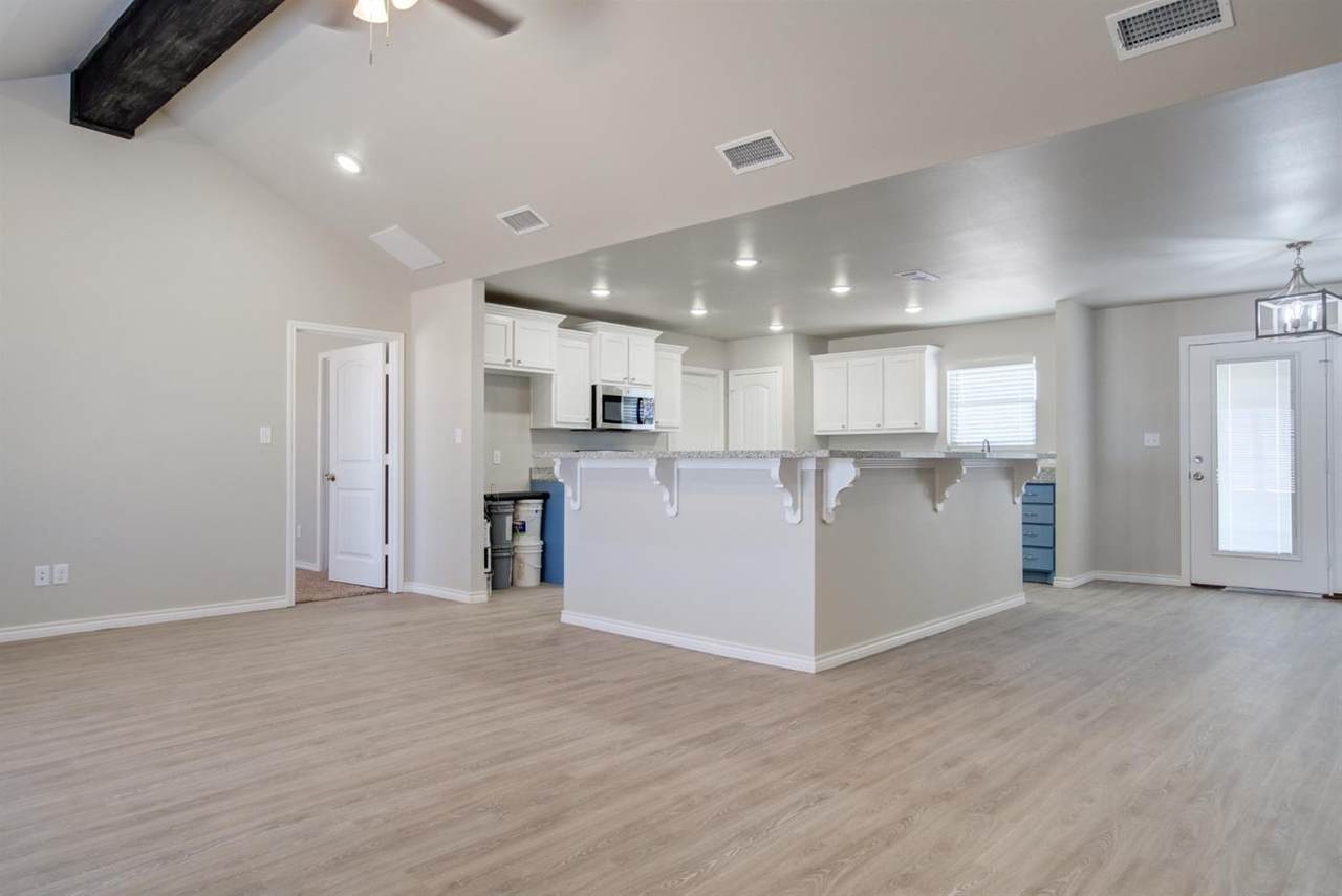9001 County Road 6100 - Photo 1