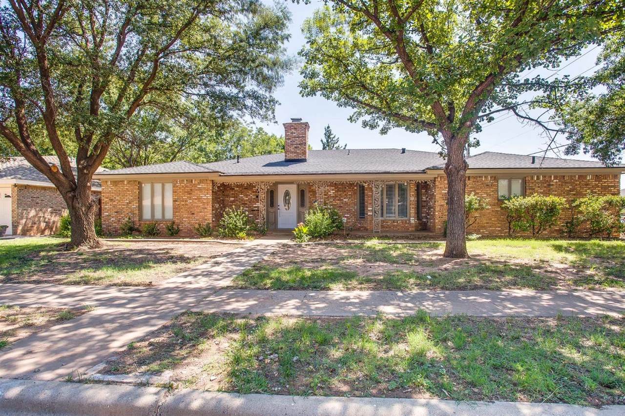 5729 71st Street - Photo 1