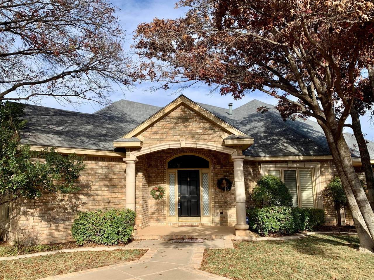 407 Utica Drive - Photo 1