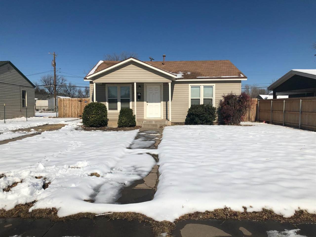 2714 42nd Street - Photo 1
