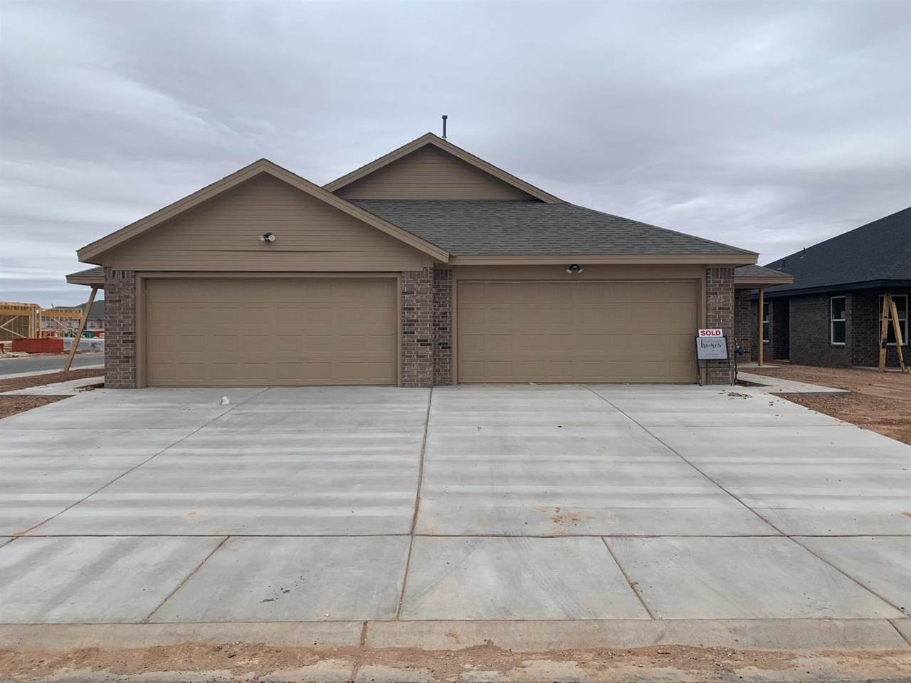 1401-B 16th - Photo 1