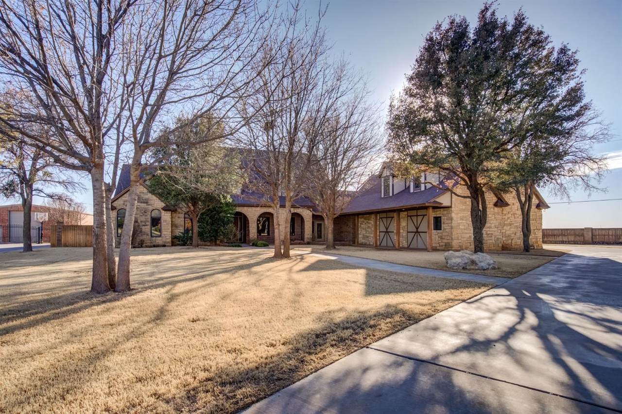 5725 County Road 7550 - Photo 1