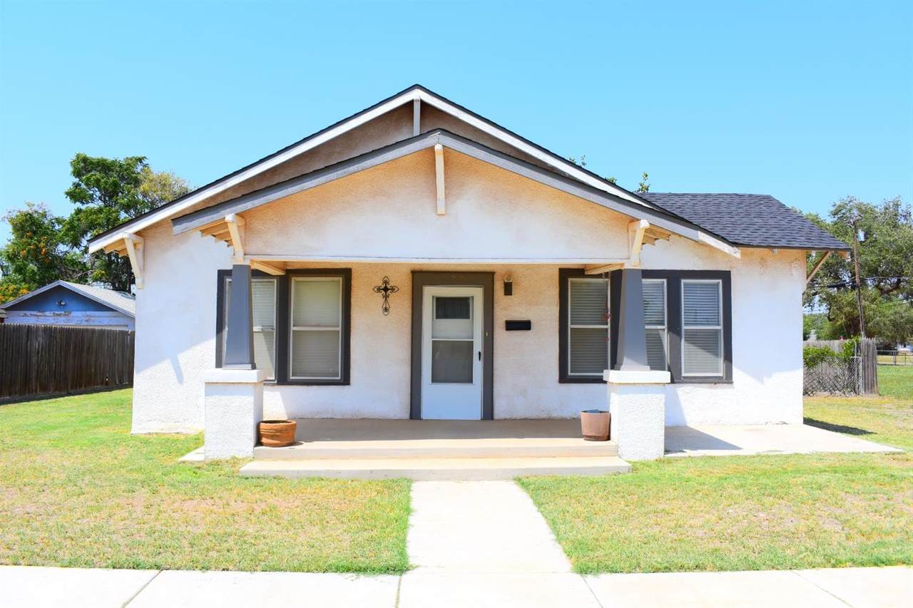 420 Lubbock Street - Photo 1