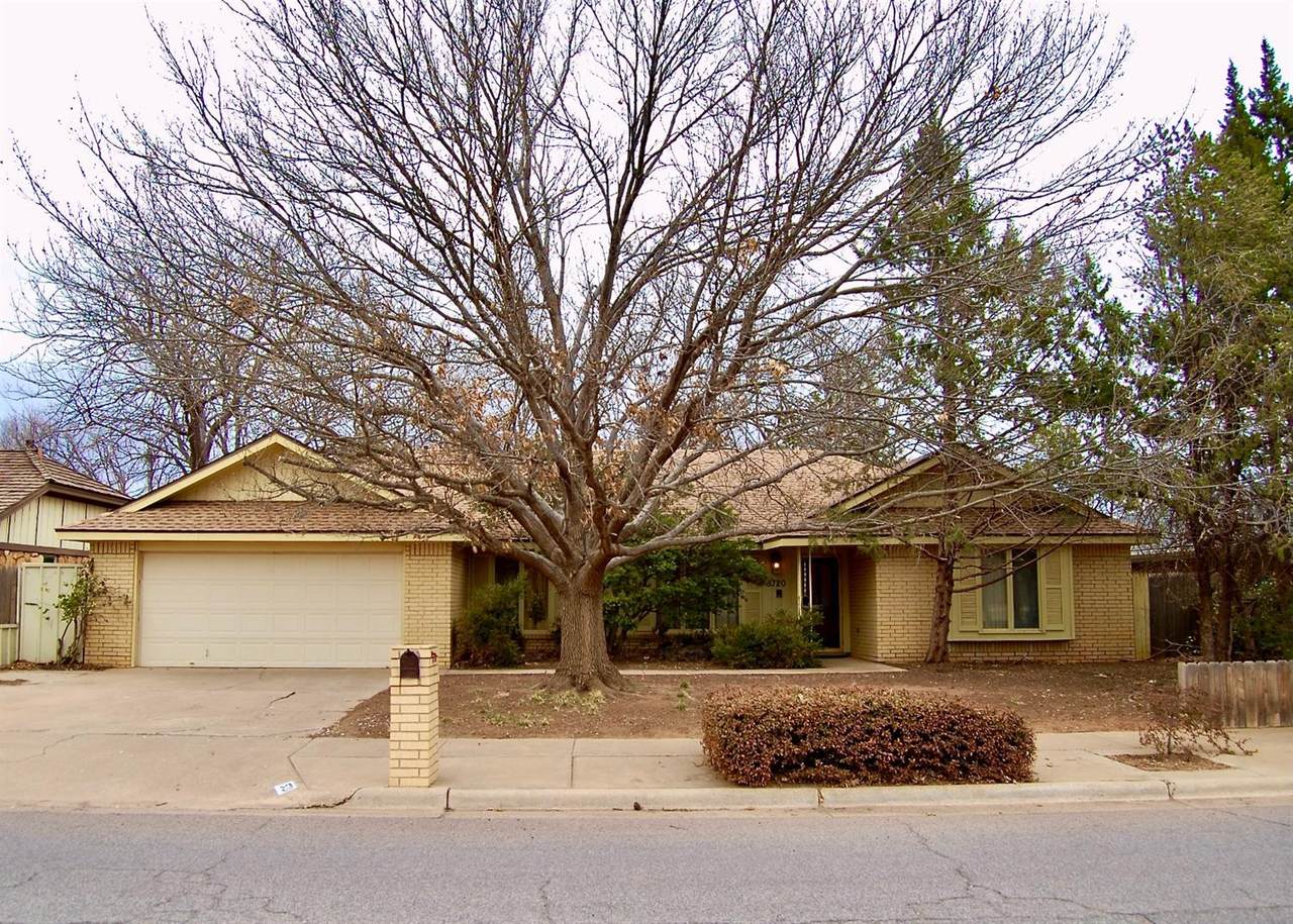 5720 69th Street - Photo 1
