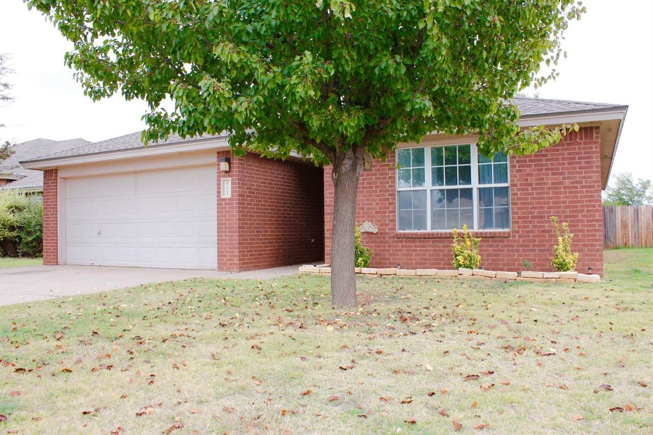 411 Primrose Avenue - Photo 1