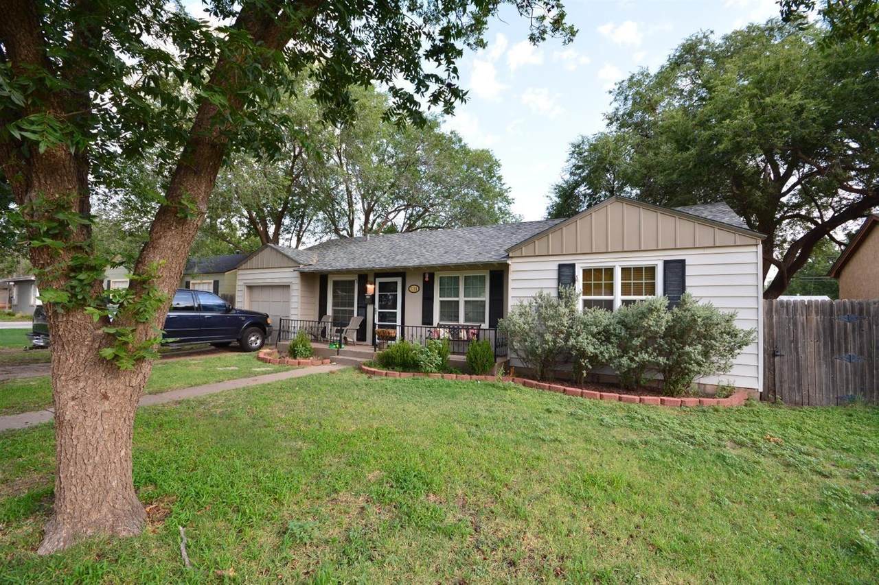 3116 31st Street - Photo 1