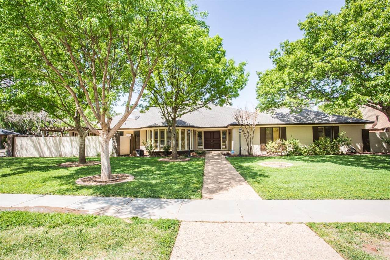 4616 9th Street - Photo 1