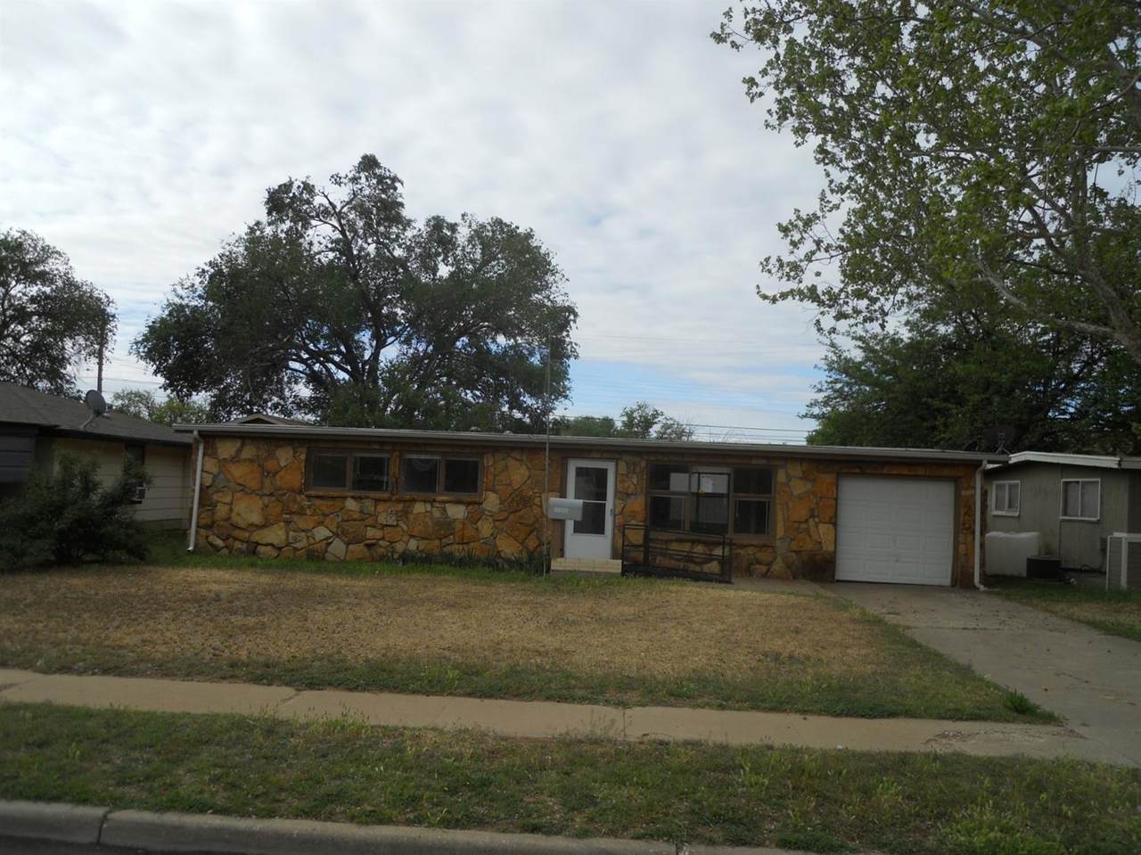 2103 48th Street - Photo 1