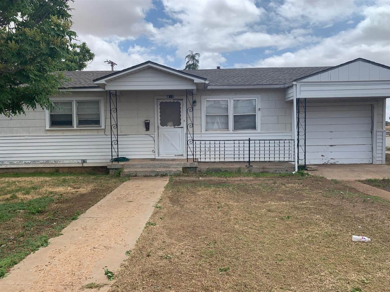 815 52nd Street - Photo 1