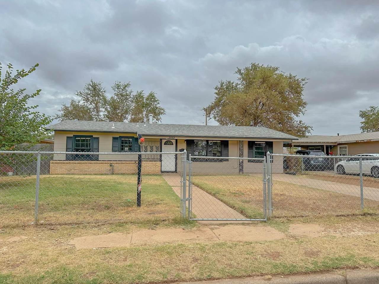 2722 9th Street - Photo 1