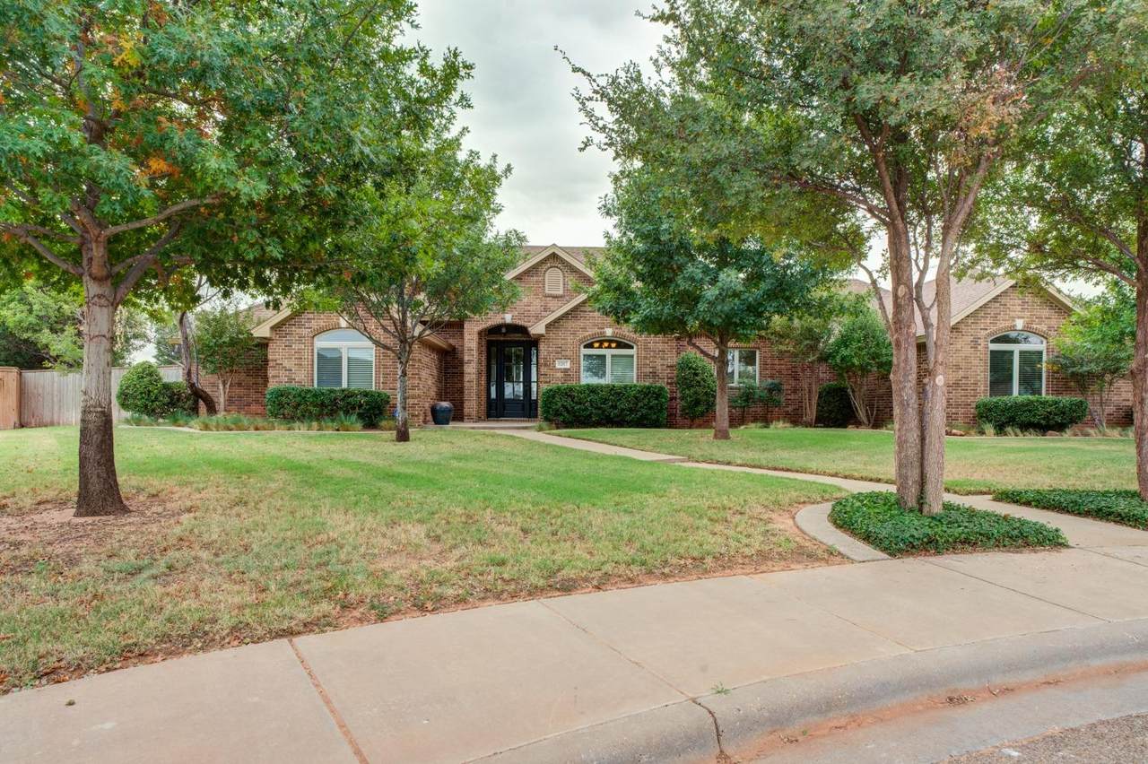 6207 113th Street - Photo 1