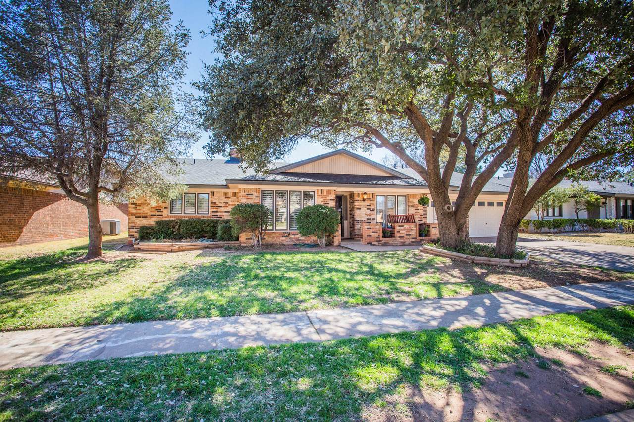 5407 79th Street - Photo 1