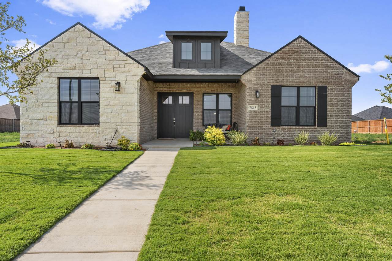 7813 52nd Street - Photo 1