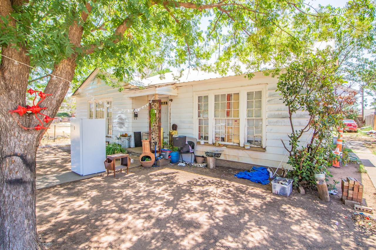 1605 29th Street - Photo 1