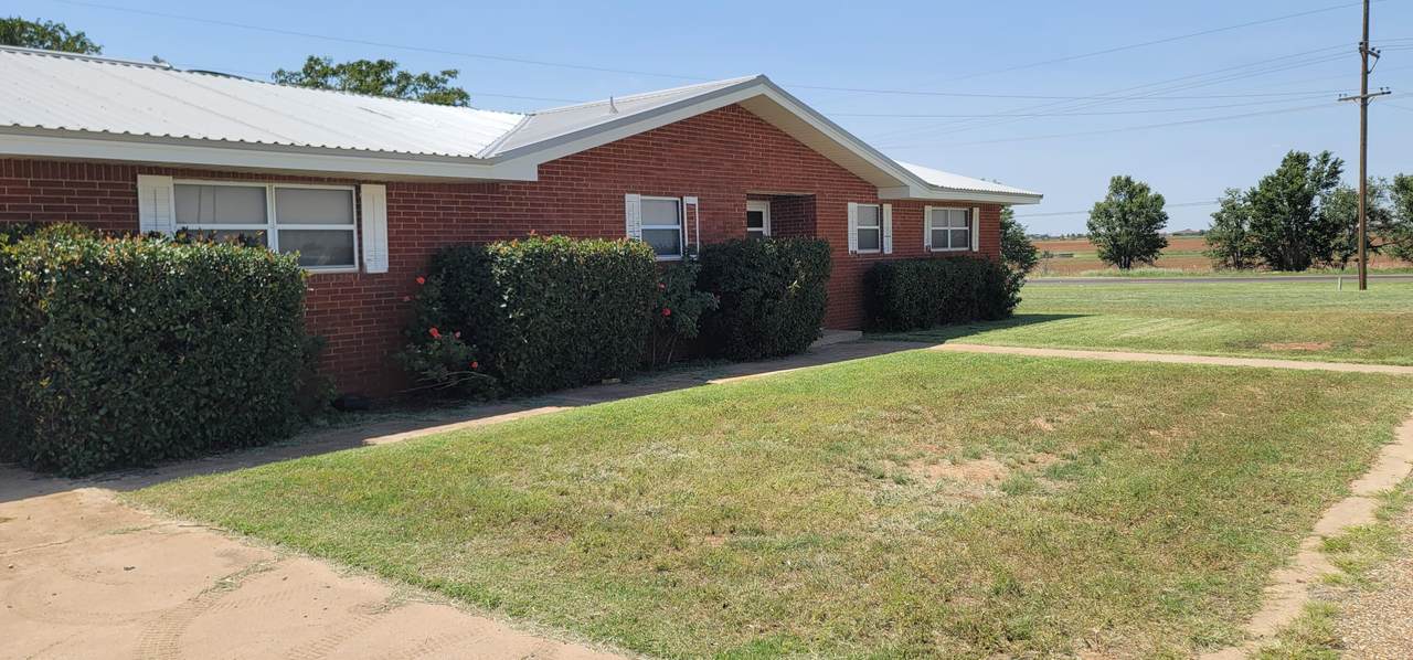 8305 4th Street - Photo 1