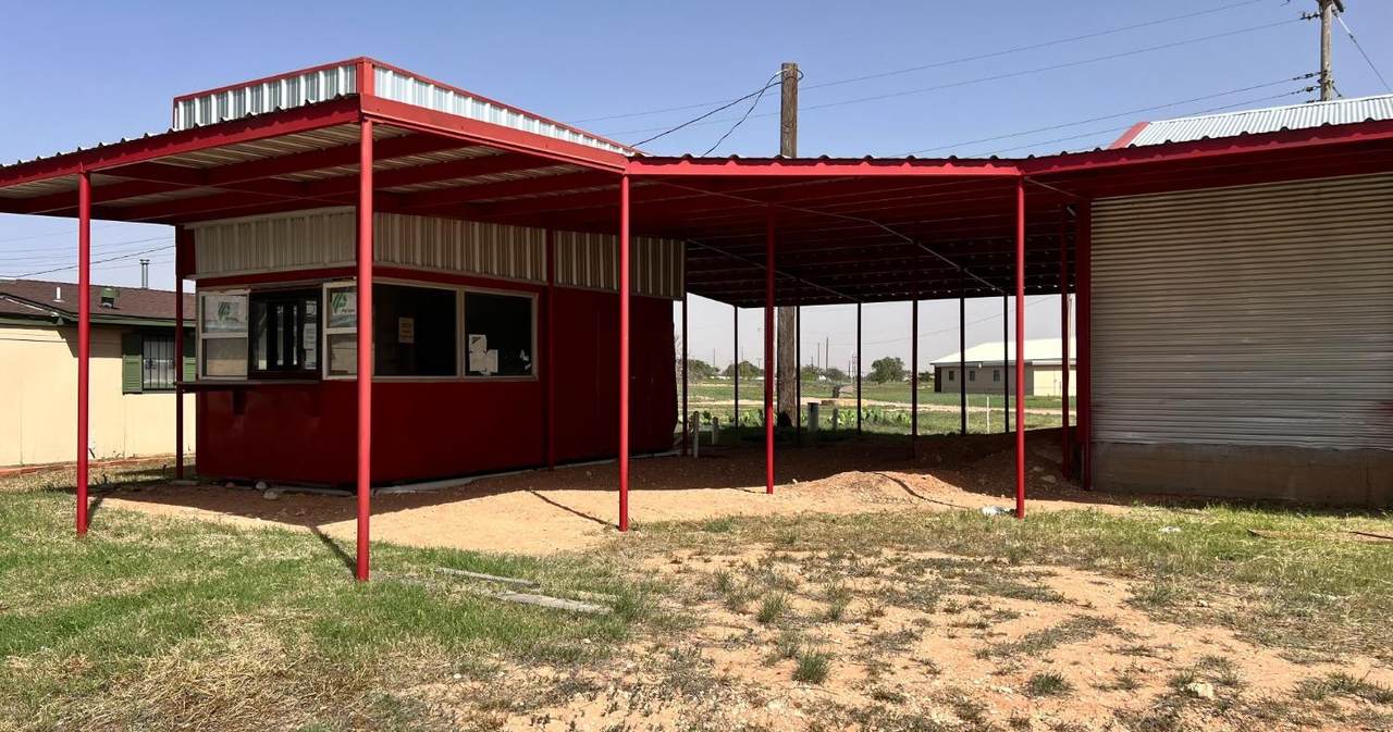 3802 Idalou Road - Photo 1