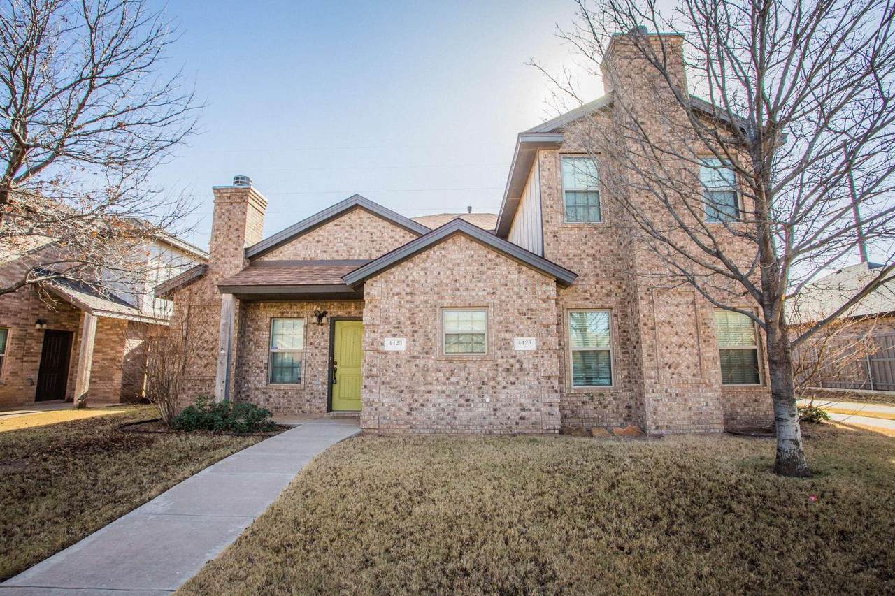 4423 106th Street - Photo 1