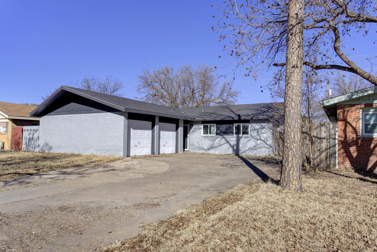 2112 58th Street - Photo 1