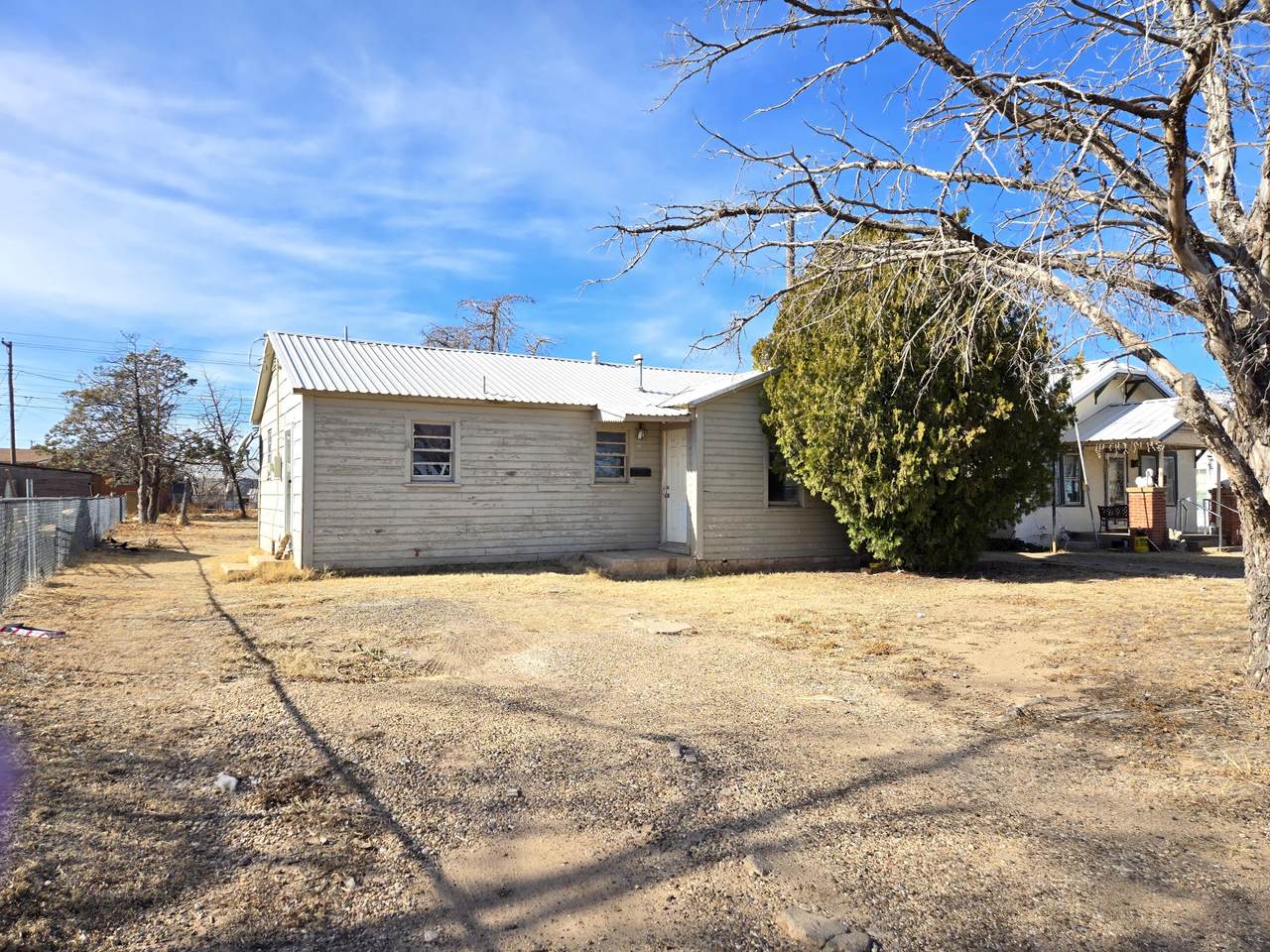 303 Gaines Avenue - Photo 1