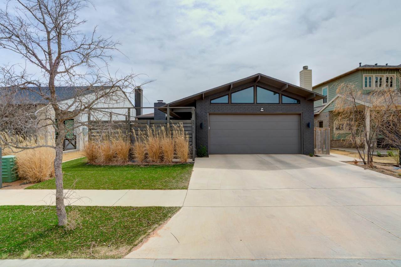 3711 128th Street - Photo 1