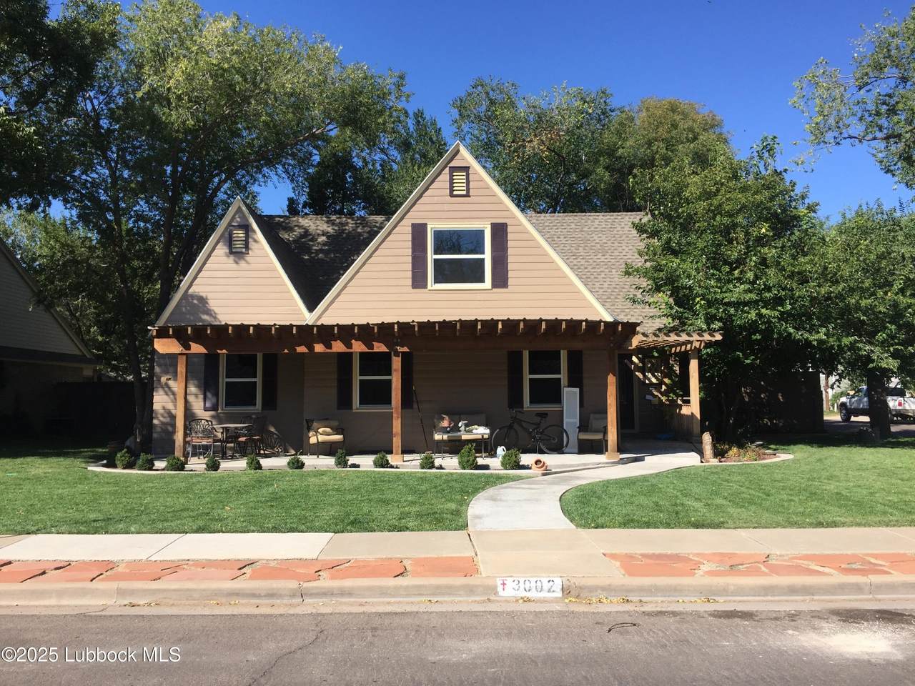 3002 21st Street - Photo 1