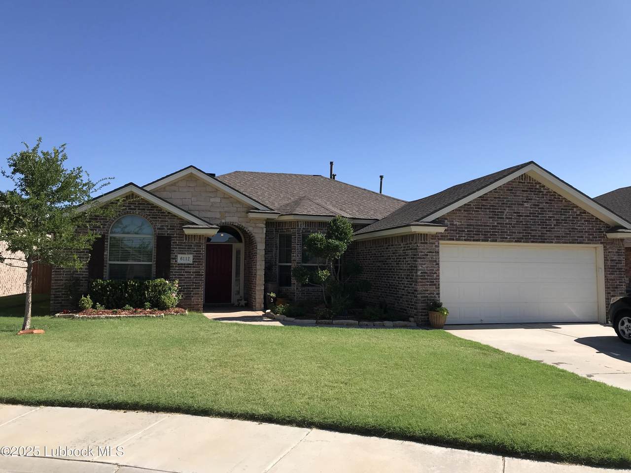 6112 102nd Street - Photo 1
