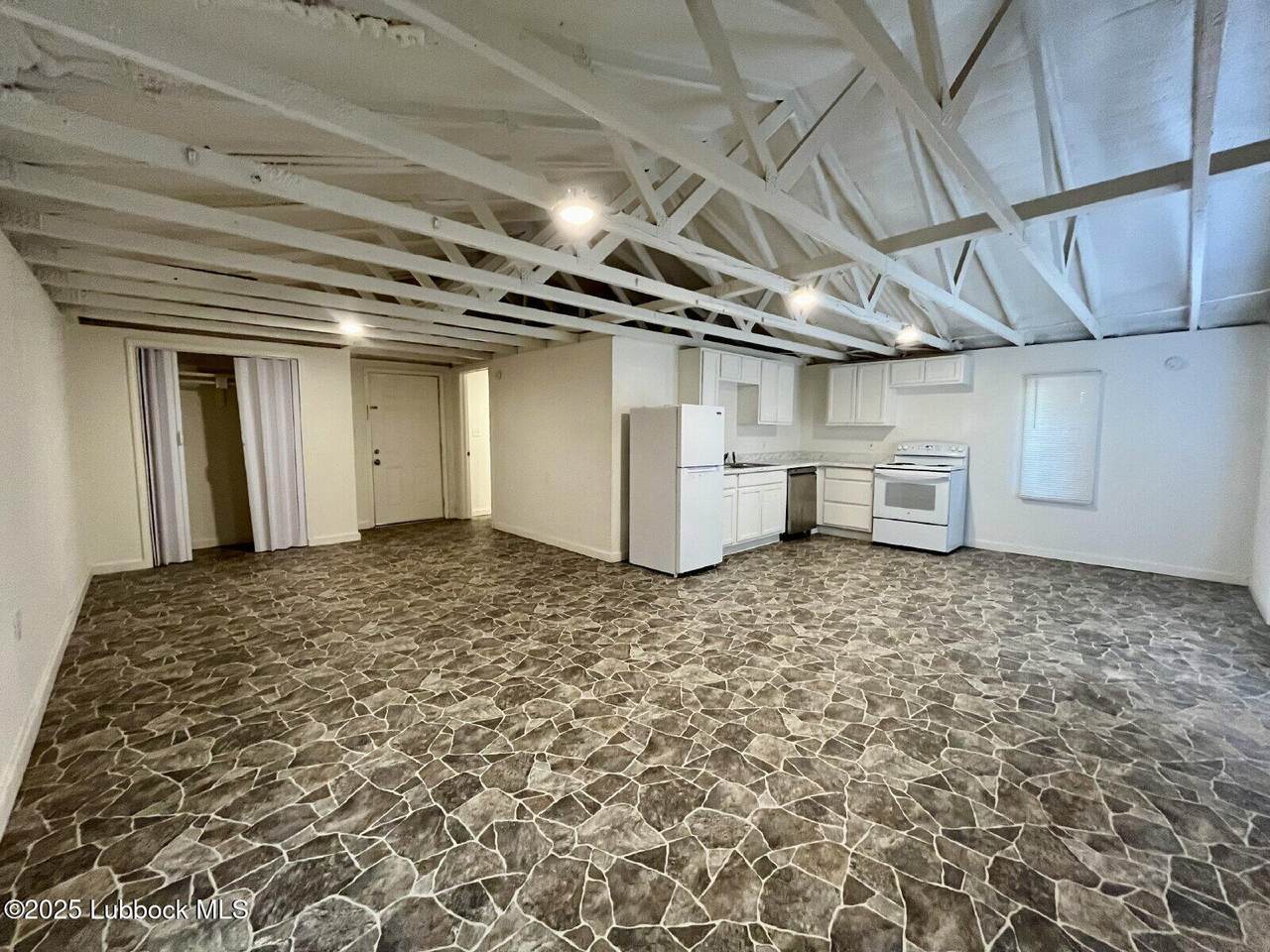 2208 20th Street - Photo 1
