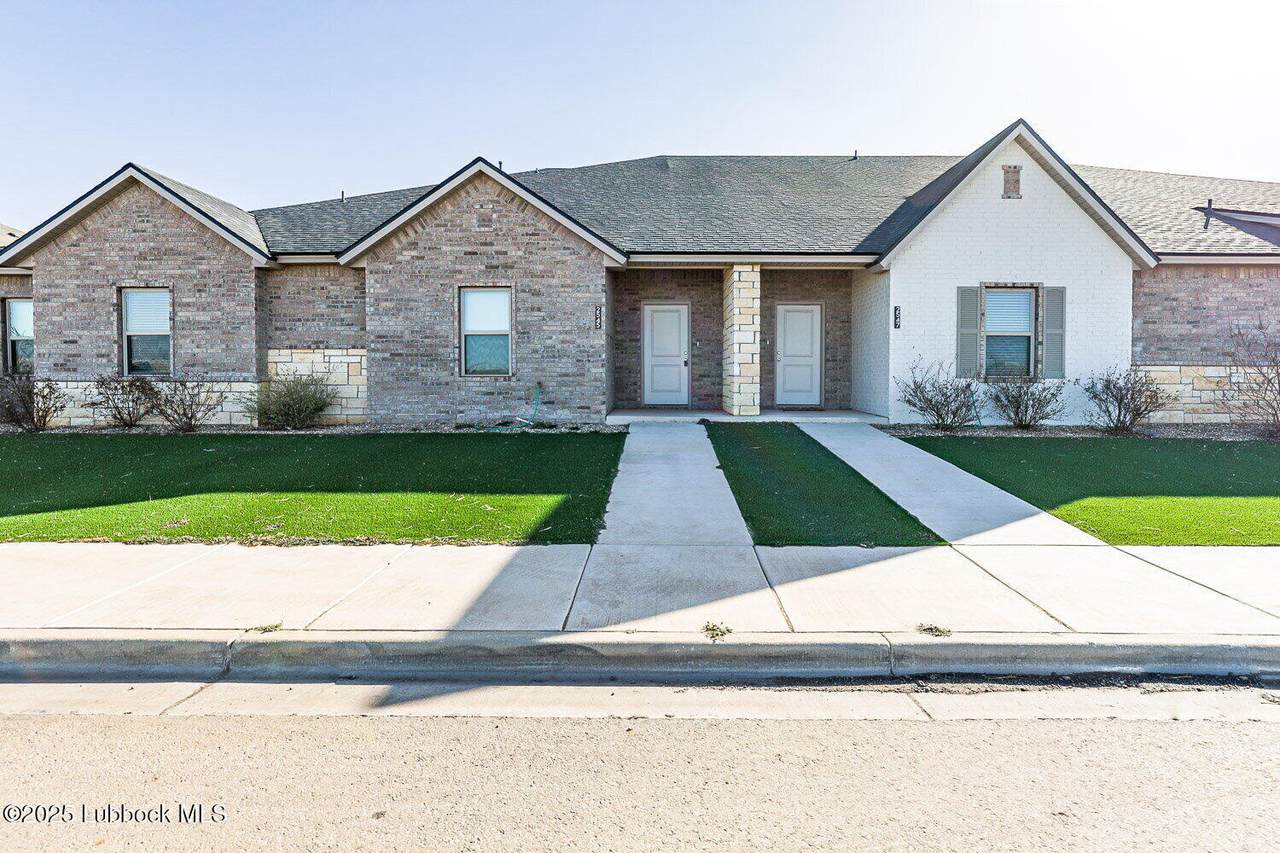 2549 134th Street - Photo 1