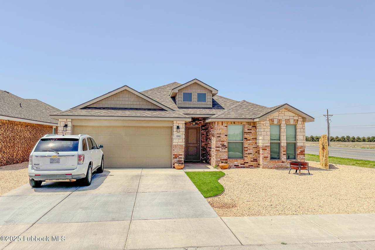 1902 Kirksey Avenue - Photo 1