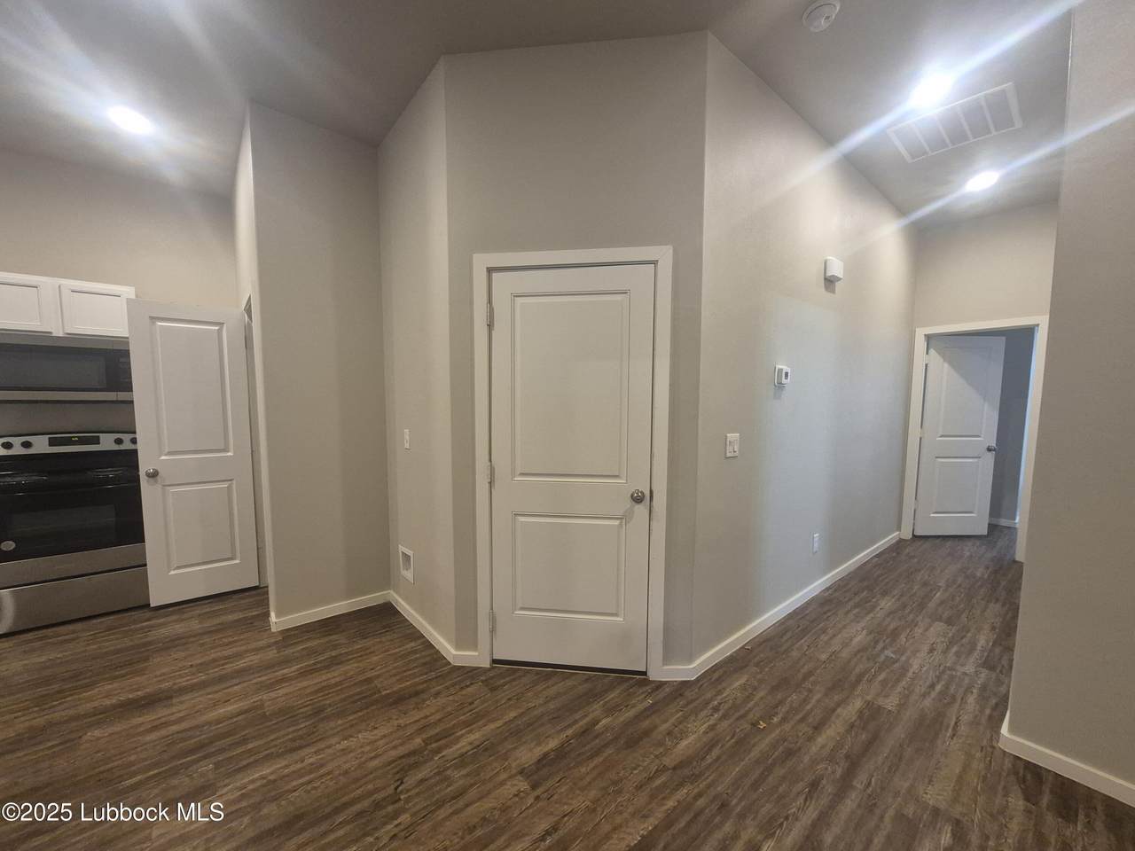2117 Avenue K - Photo 1