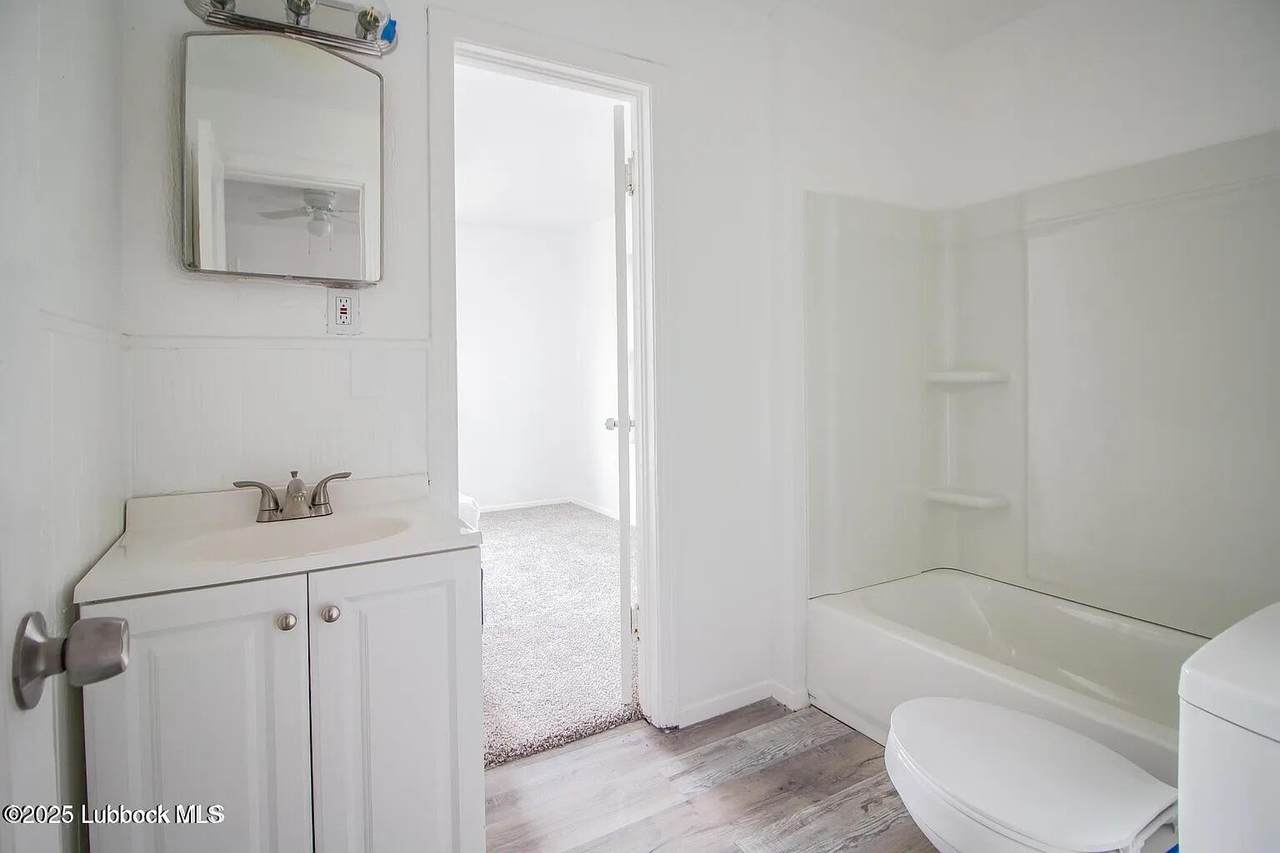 2218 25th Street - Photo 1